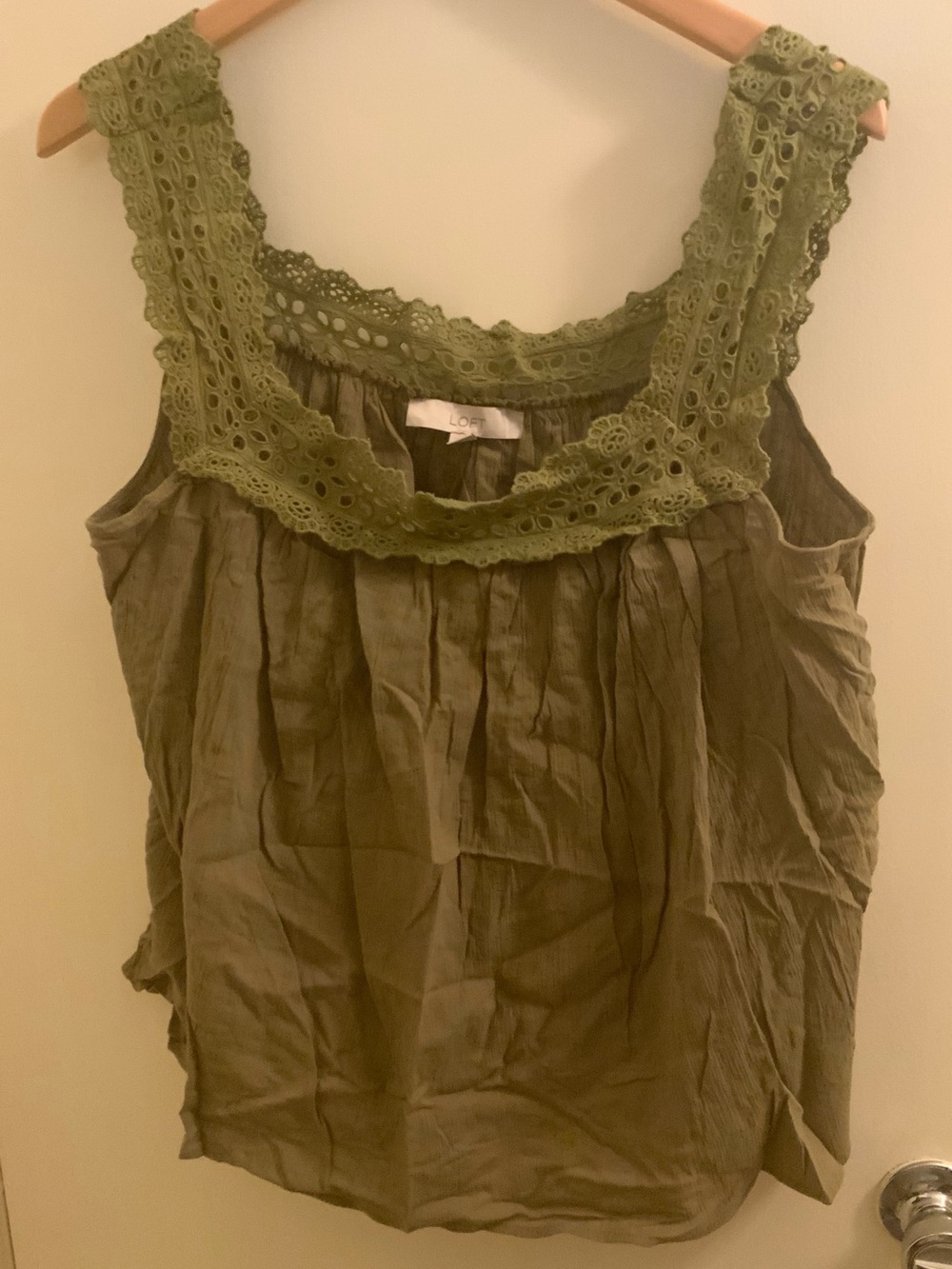 LOFT Olive Crochet-Trim Sleeveless Camisole Tank